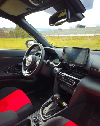 Toyota Yaris Cross cena 113000 przebieg: 10400, rok produkcji 2022 z Rudnik nad Sanem małe 277